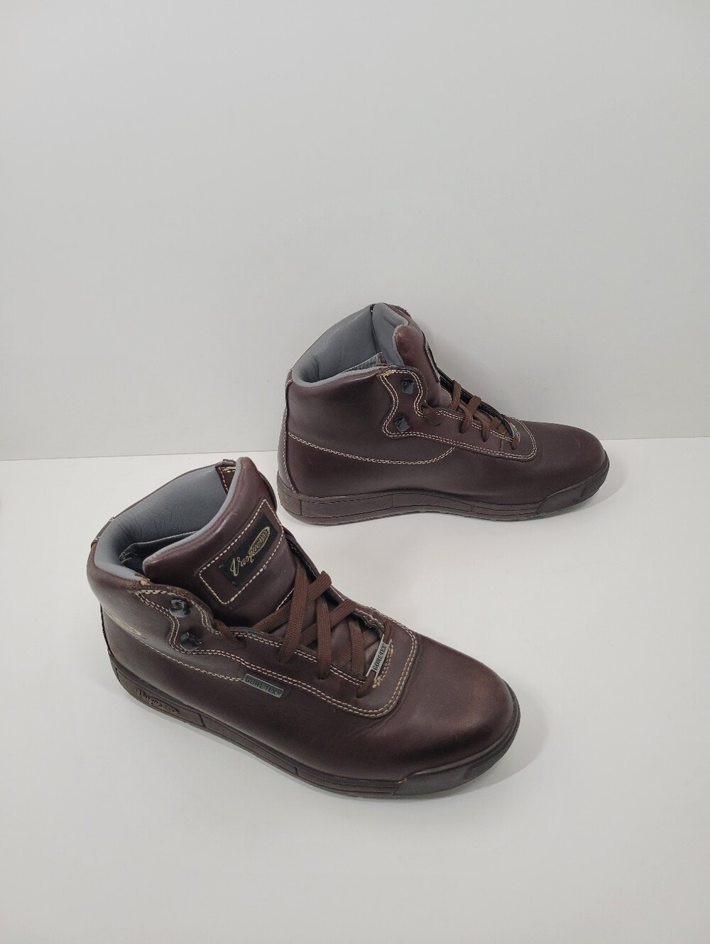 VASQUE SUNDOWNER Brown Leather GTX Goretex Waterproof Hiking Boots Women Size 9